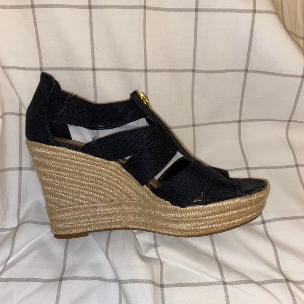 Casual heels